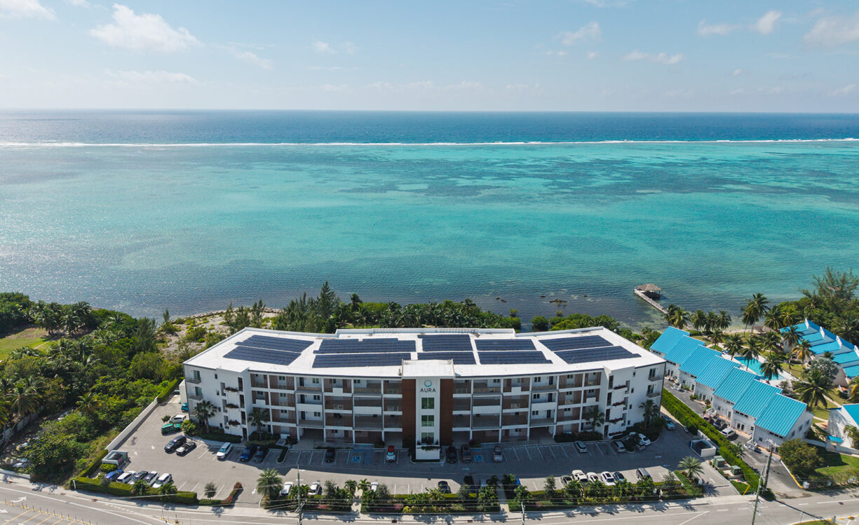 AURA TOWNHOUSE 2 BED PLUS DEN