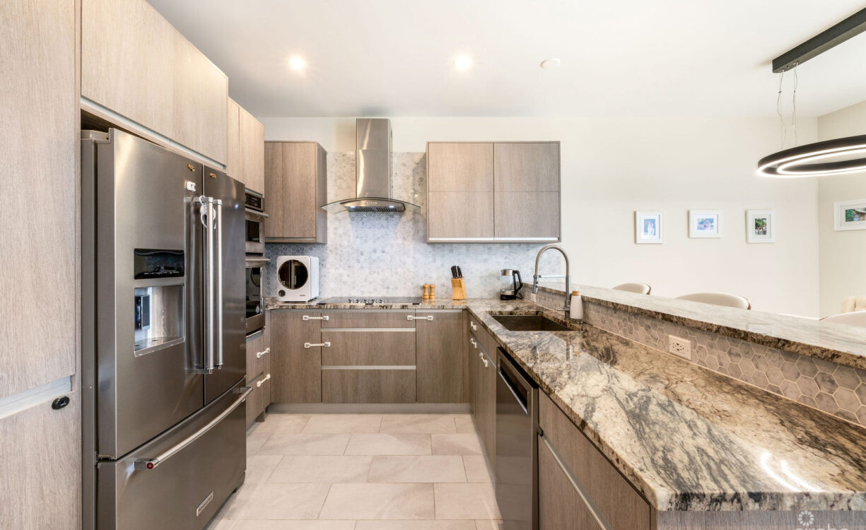 ARVIA 3 BEDROOM CANAL VIEW WITH BOATSLIP