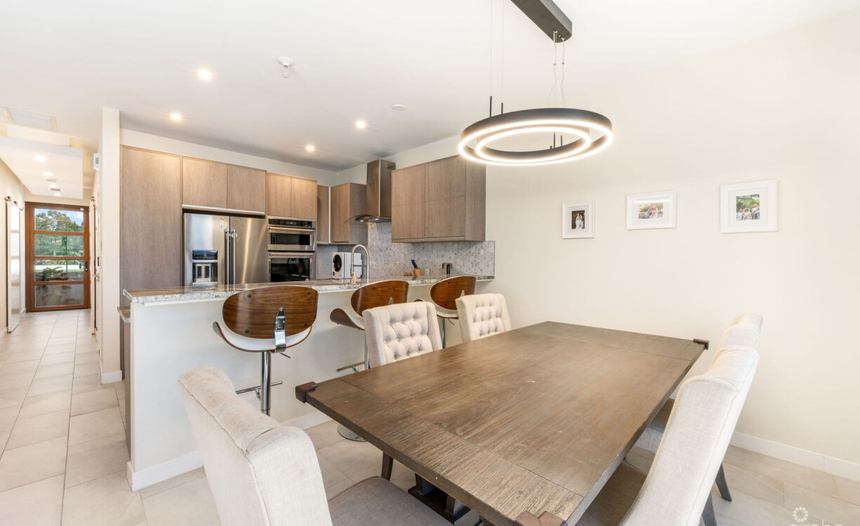 ARVIA 3 BEDROOM CANAL VIEW WITH BOATSLIP