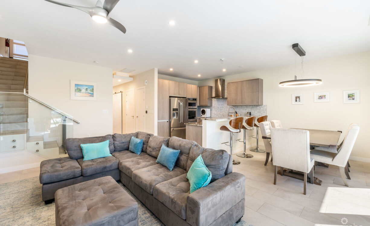 ARVIA 3 BEDROOM CANAL VIEW WITH BOATSLIP