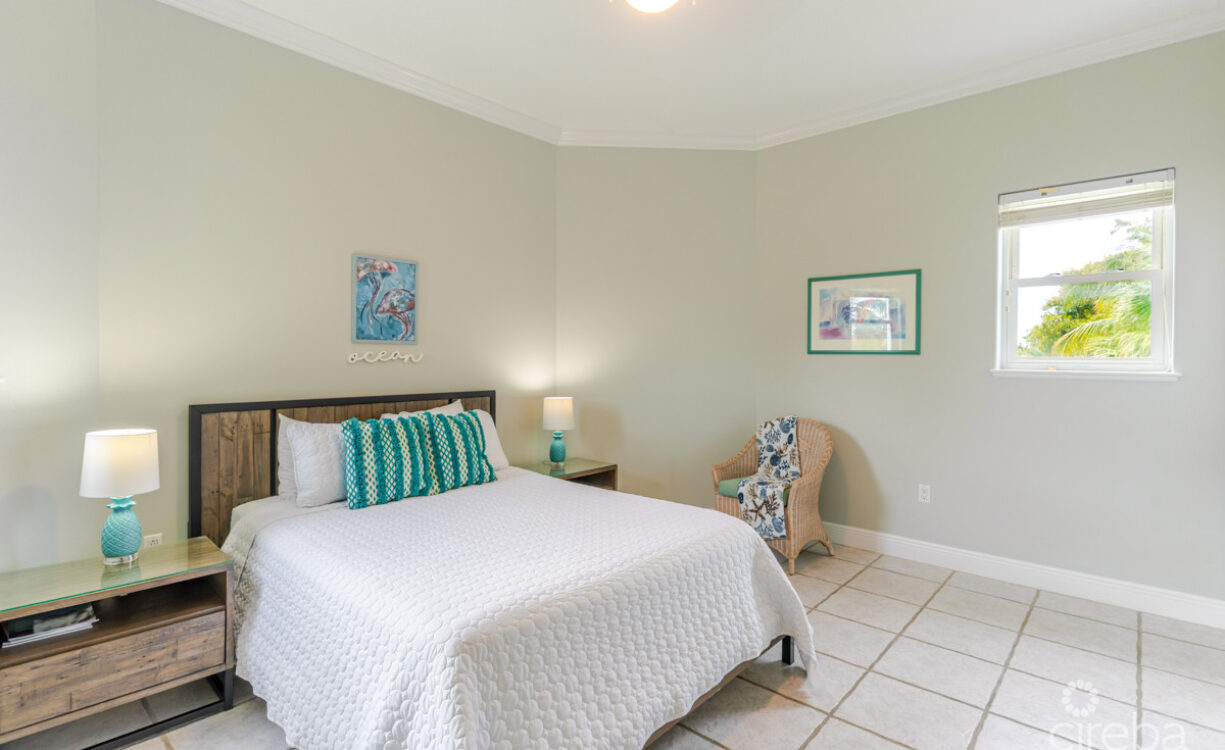 ON THE BAY UNIT 208, NORTH SIDE