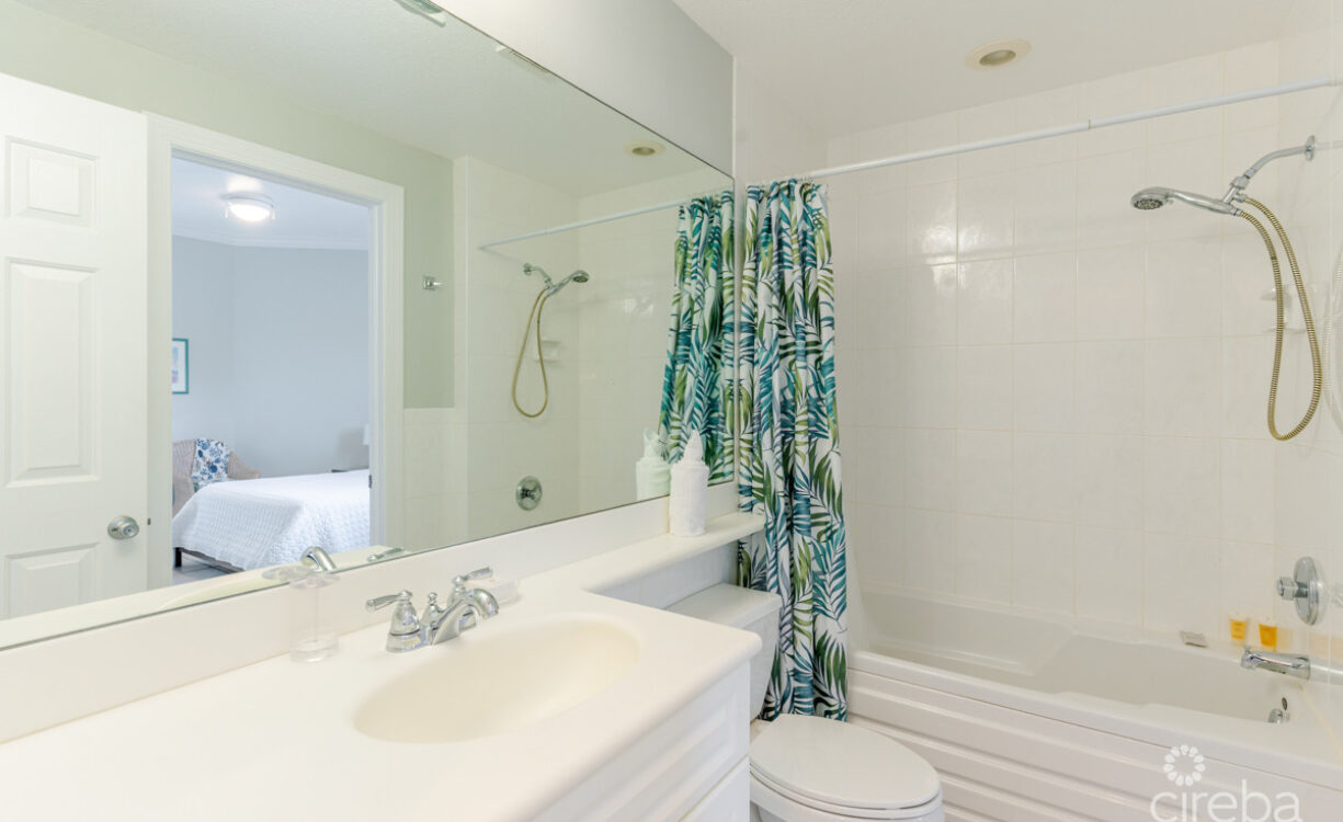ON THE BAY UNIT 208, NORTH SIDE