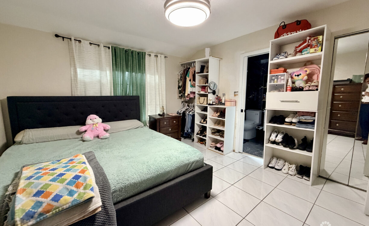 TROPICAL HAVEN - REMODELLED 3 BEDROOM CONDO!