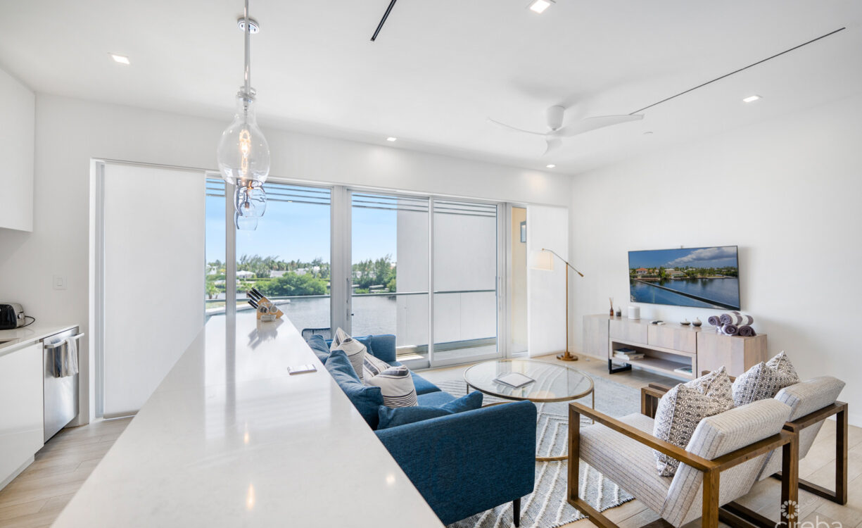 ONE CANAL POINT 535 WITH DOCK