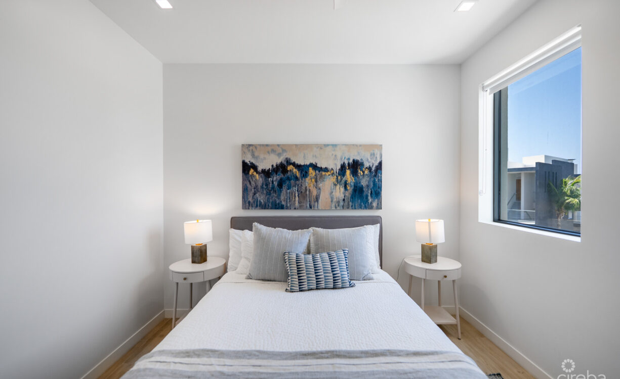 ONE CANAL POINT 535 WITH DOCK