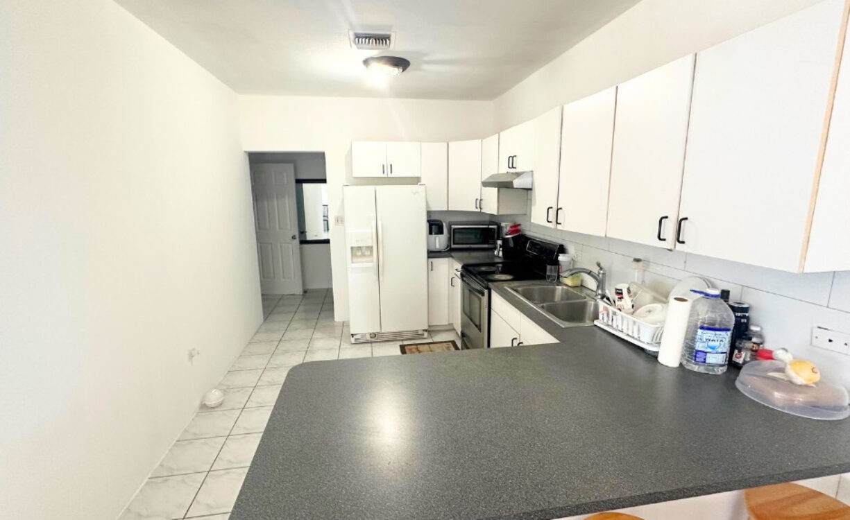 PLEASANT VIEW 2BEDS - CORNER HOME WEST BAY