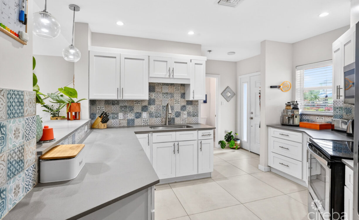 CAYMAN CROSSING  MODERN TWO BEDROOM