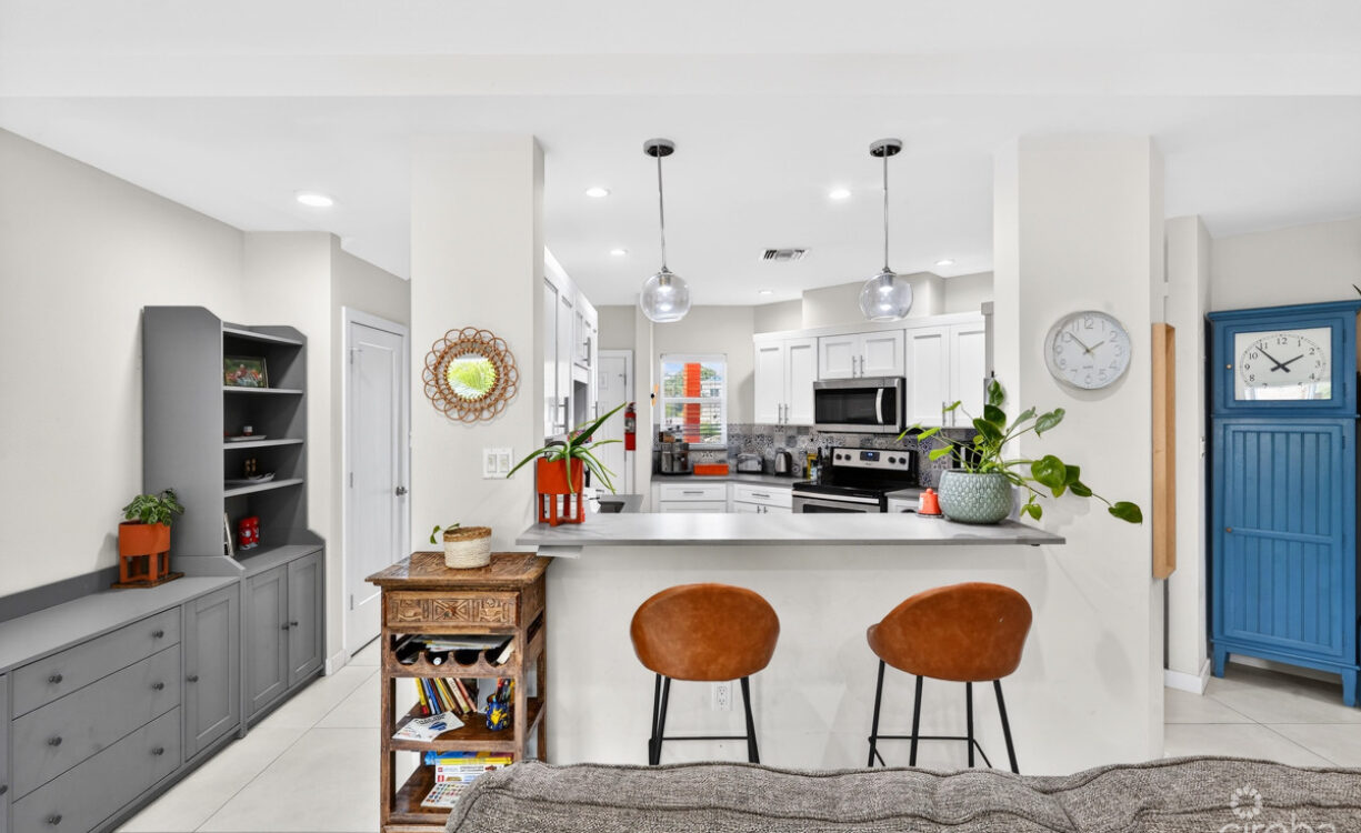 CAYMAN CROSSING  MODERN TWO BEDROOM