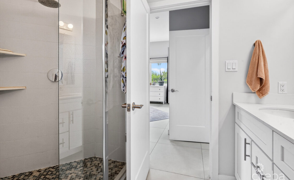 CAYMAN CROSSING  MODERN TWO BEDROOM
