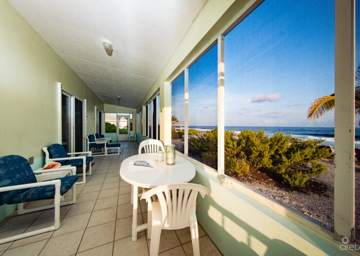 OCEAN FRONT 3 BEDROOM VILLA CAYMAN BRAC