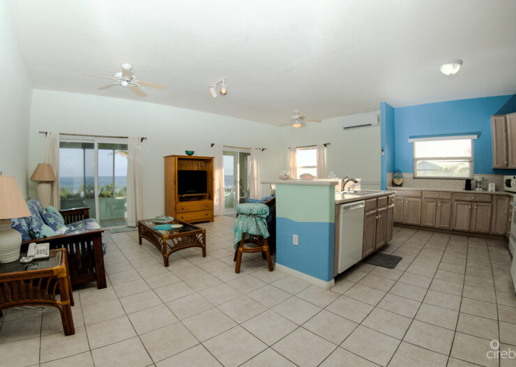 OCEAN FRONT 3 BEDROOM VILLA CAYMAN BRAC