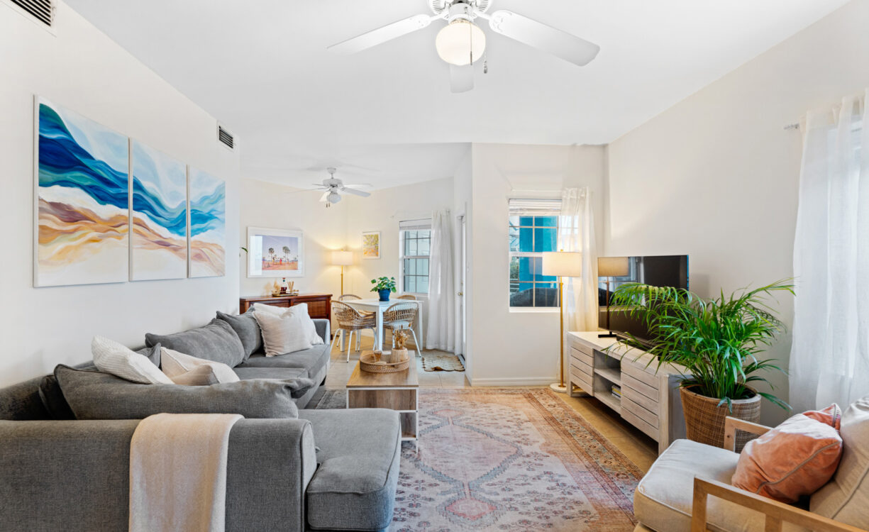 CAYMAN CROSSING 33, BEAUTIFULLY RENOVATED TOWNHOME