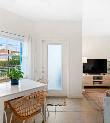 CAYMAN CROSSING 33, BEAUTIFULLY RENOVATED TOWNHOME