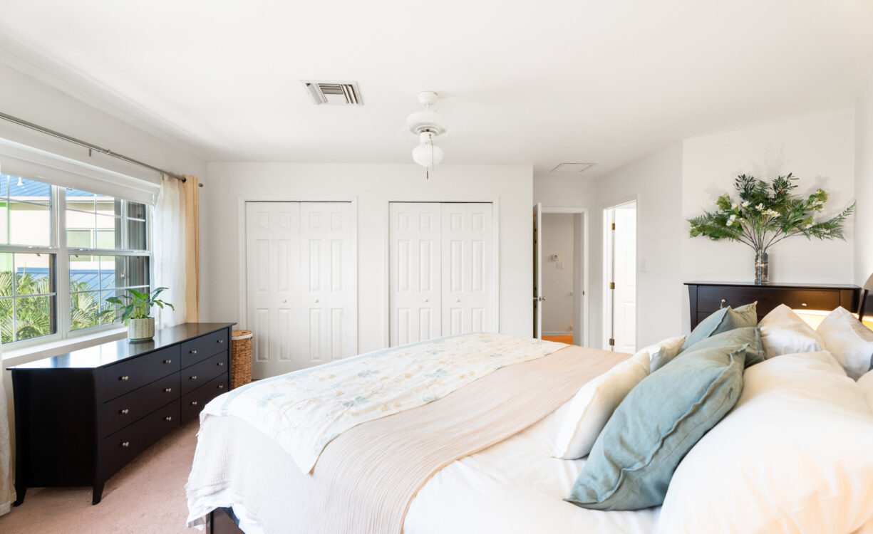 CAYMAN CROSSING 33, BEAUTIFULLY RENOVATED TOWNHOME