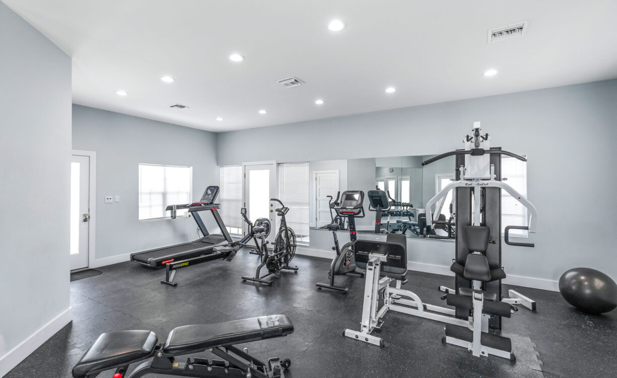 CAYMAN CROSSING 33, BEAUTIFULLY RENOVATED TOWNHOME