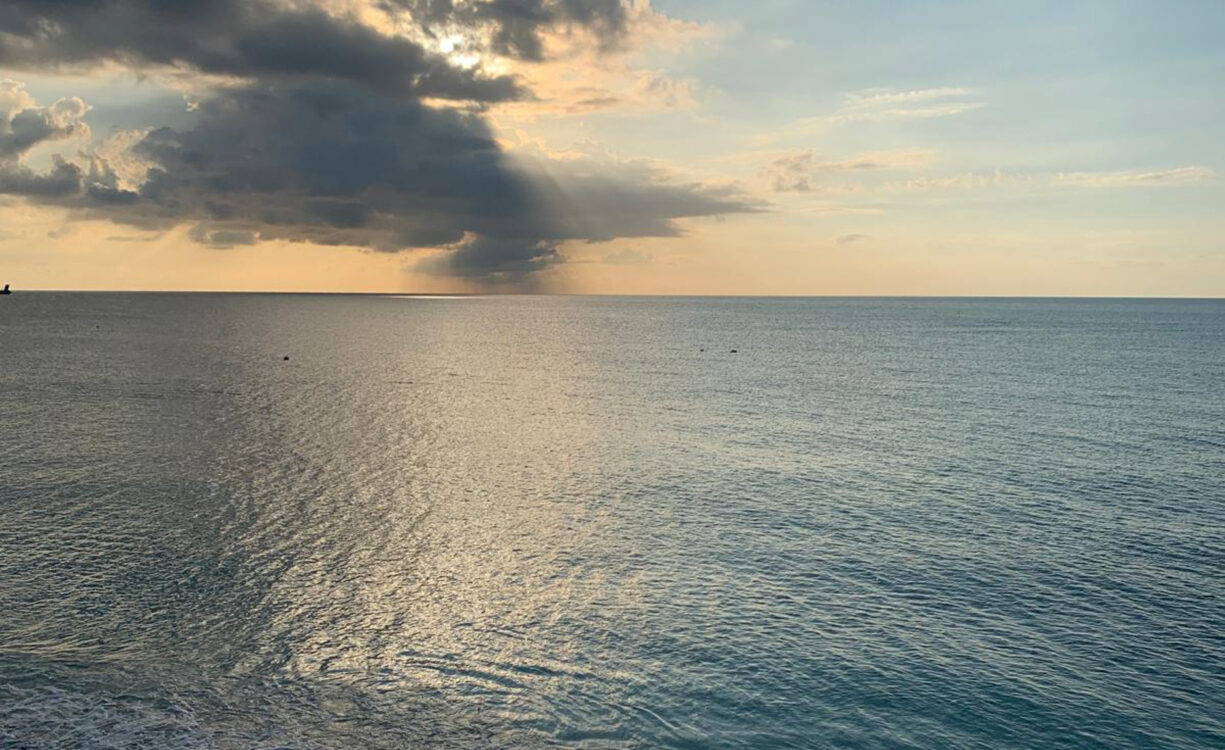CAYMAN REEF RESORT BEACHFRONT WITH FUTURE REDEVELOPMENT