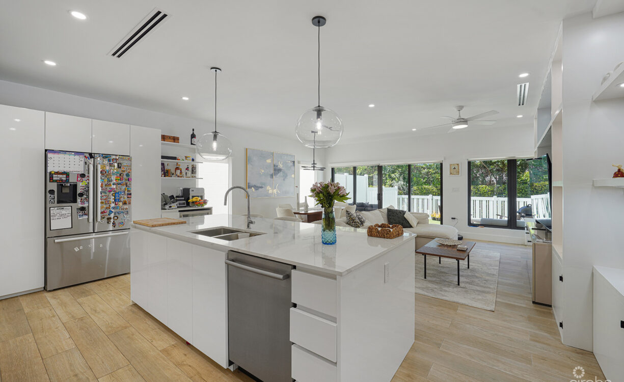 SALT AIR TOWNHOME END UNIT 4 BED
