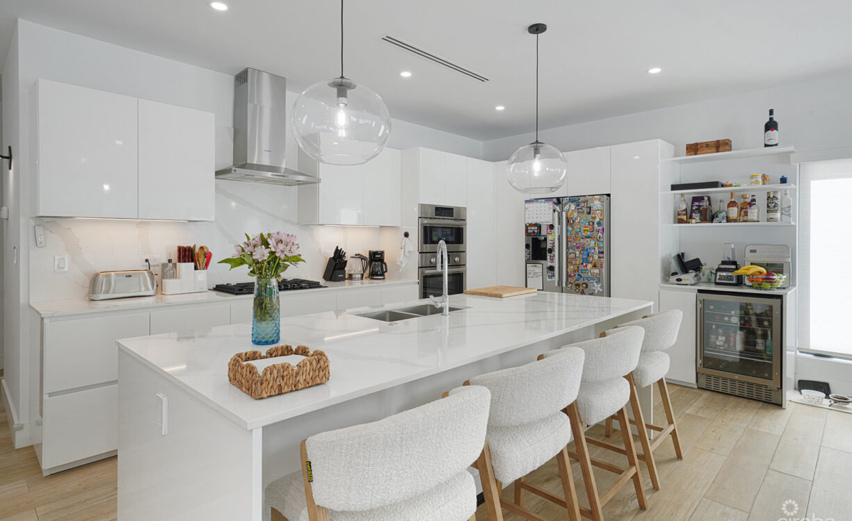 SALT AIR TOWNHOME END UNIT 4 BED