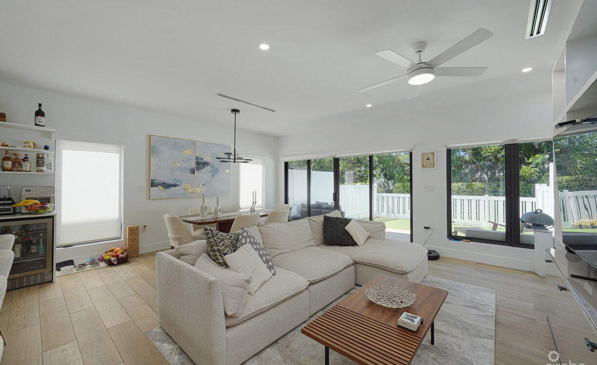 SALT AIR TOWNHOME END UNIT 4 BED