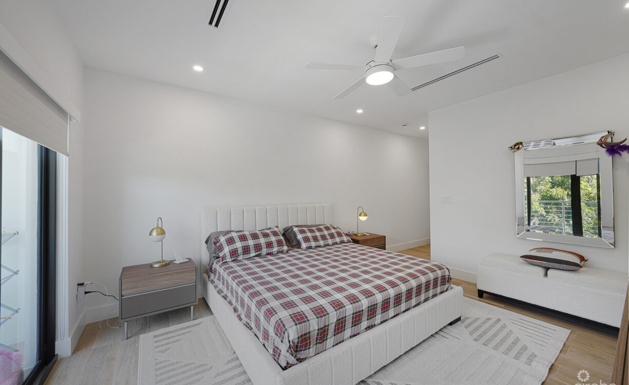 SALT AIR TOWNHOME END UNIT 4 BED