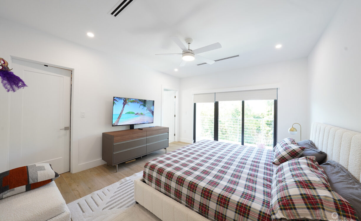 SALT AIR TOWNHOME END UNIT 4 BED