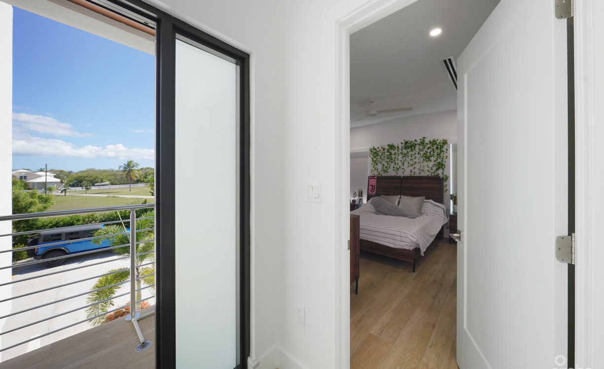 SALT AIR TOWNHOME END UNIT 4 BED