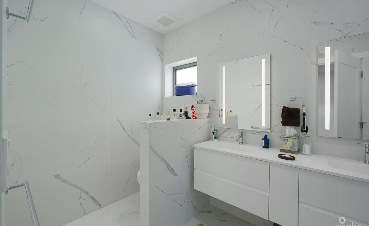 SALT AIR TOWNHOME END UNIT 4 BED