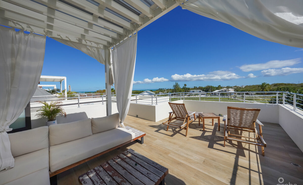 SALT AIR TOWNHOME END UNIT 4 BED