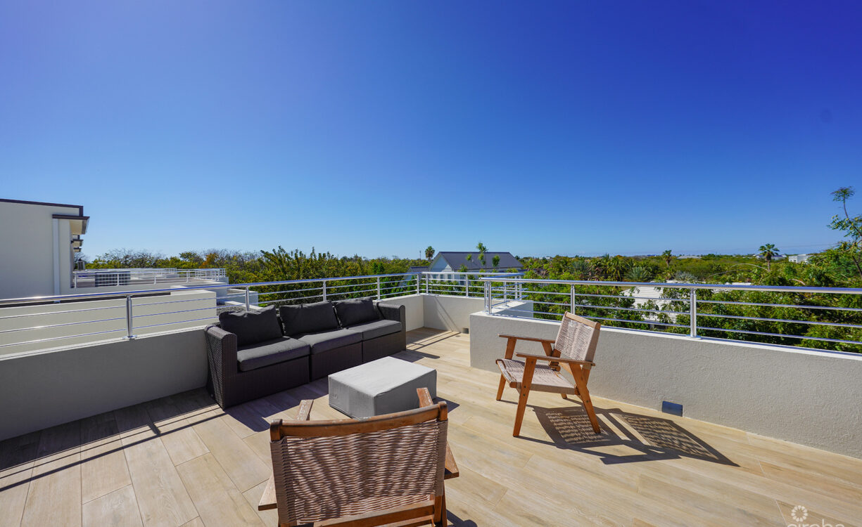 SALT AIR TOWNHOME END UNIT 4 BED