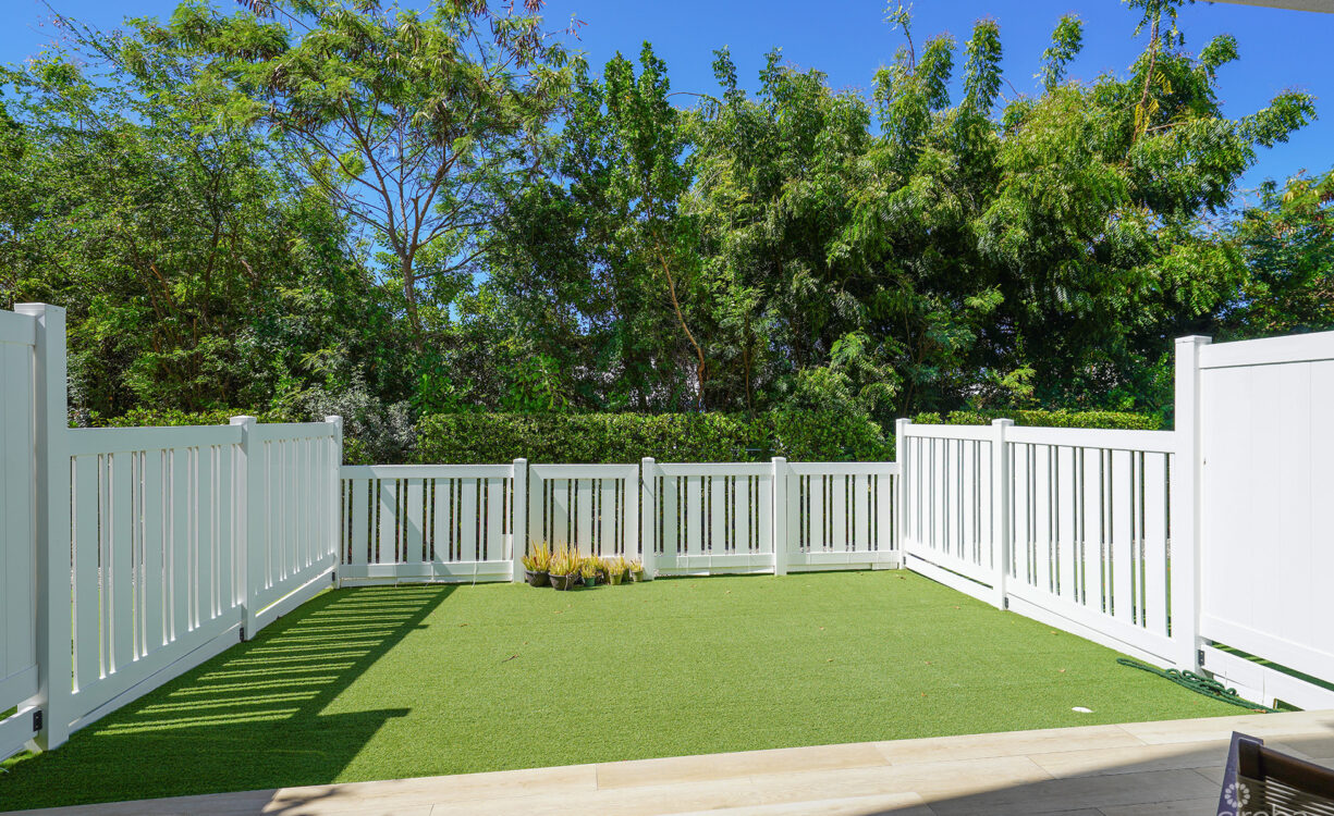 SALT AIR TOWNHOME END UNIT 4 BED