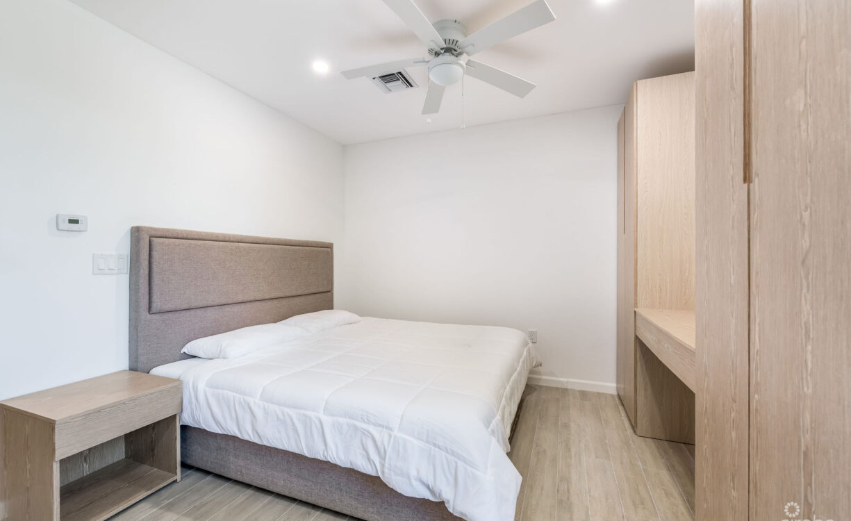 INCOME-PRODUCING RESIDENTIAL PORTFOLIO --4 STUDIOS IN WEST BAY