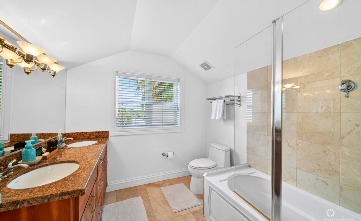 PALACADES VILLA 1 - OCEANFRONT PRIVACY