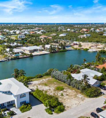 THE SHORES CANAL FRONT LOT