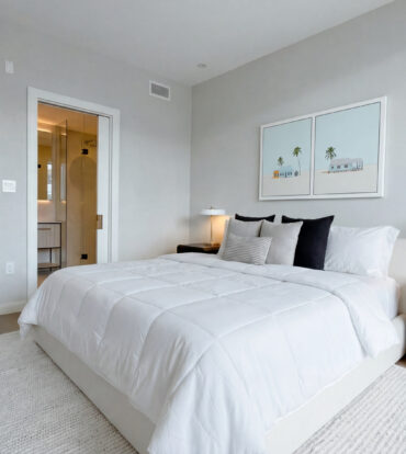 THE GROVE TOO #14 ONE BED
