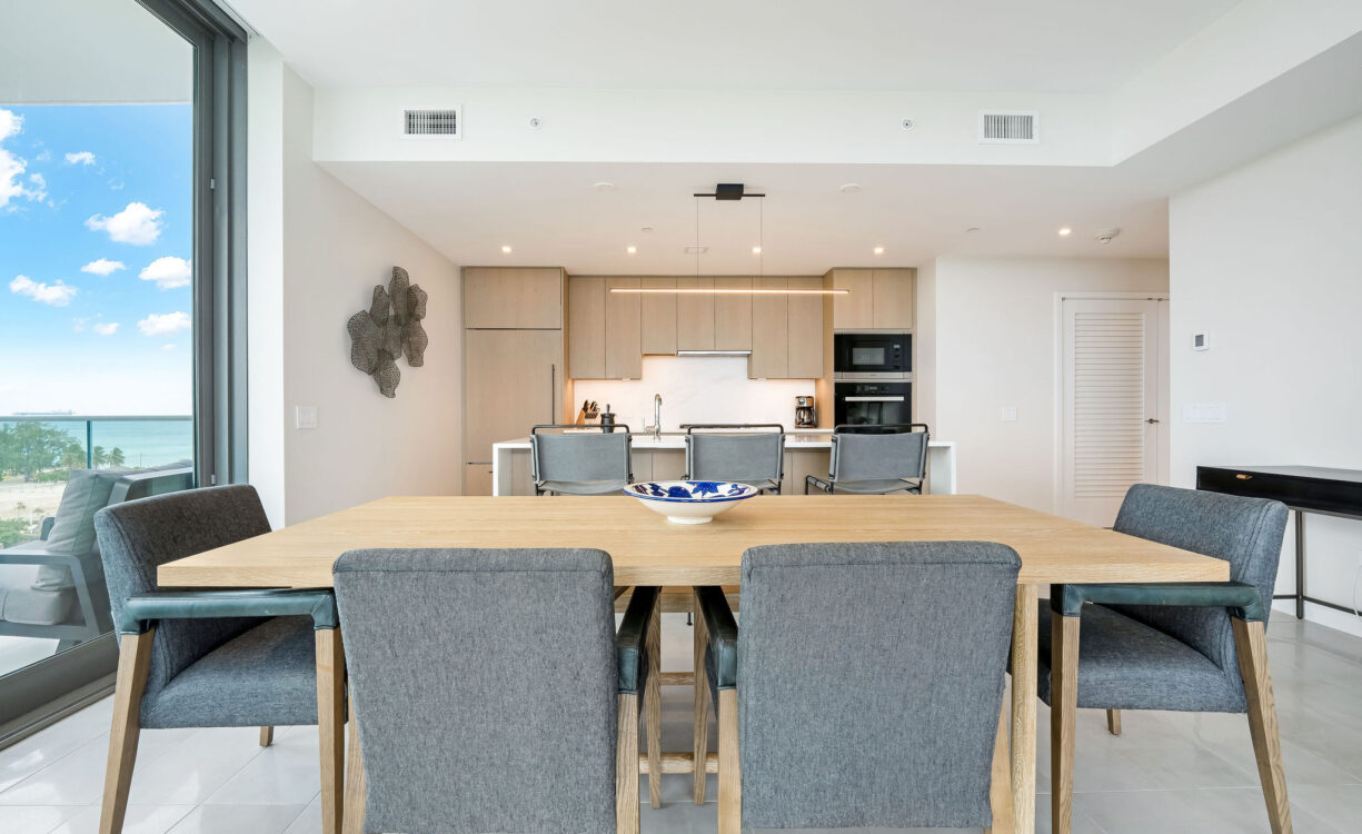 SEAFIRE RESIDENCE S504, SEVEN MILE BEACH