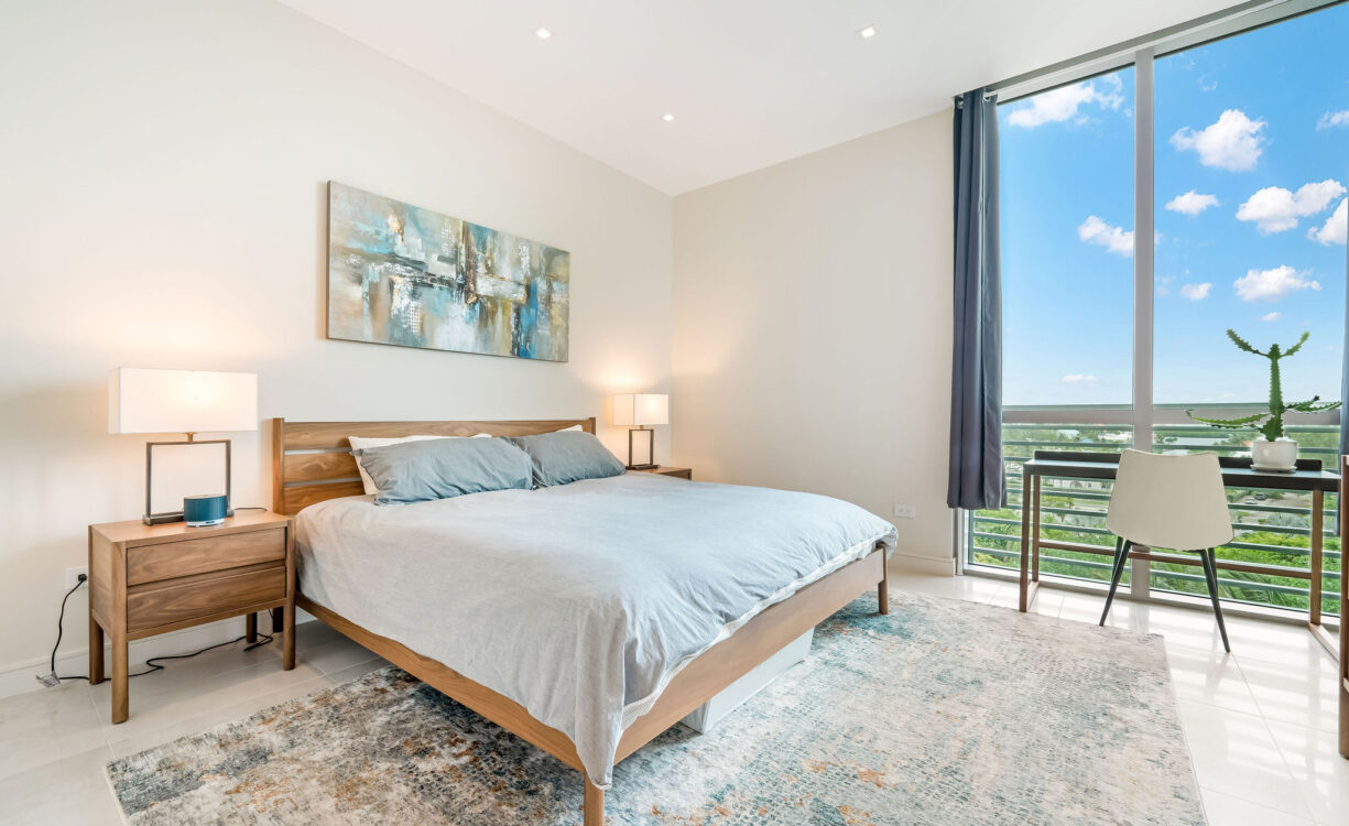 SEAFIRE RESIDENCE S504, SEVEN MILE BEACH