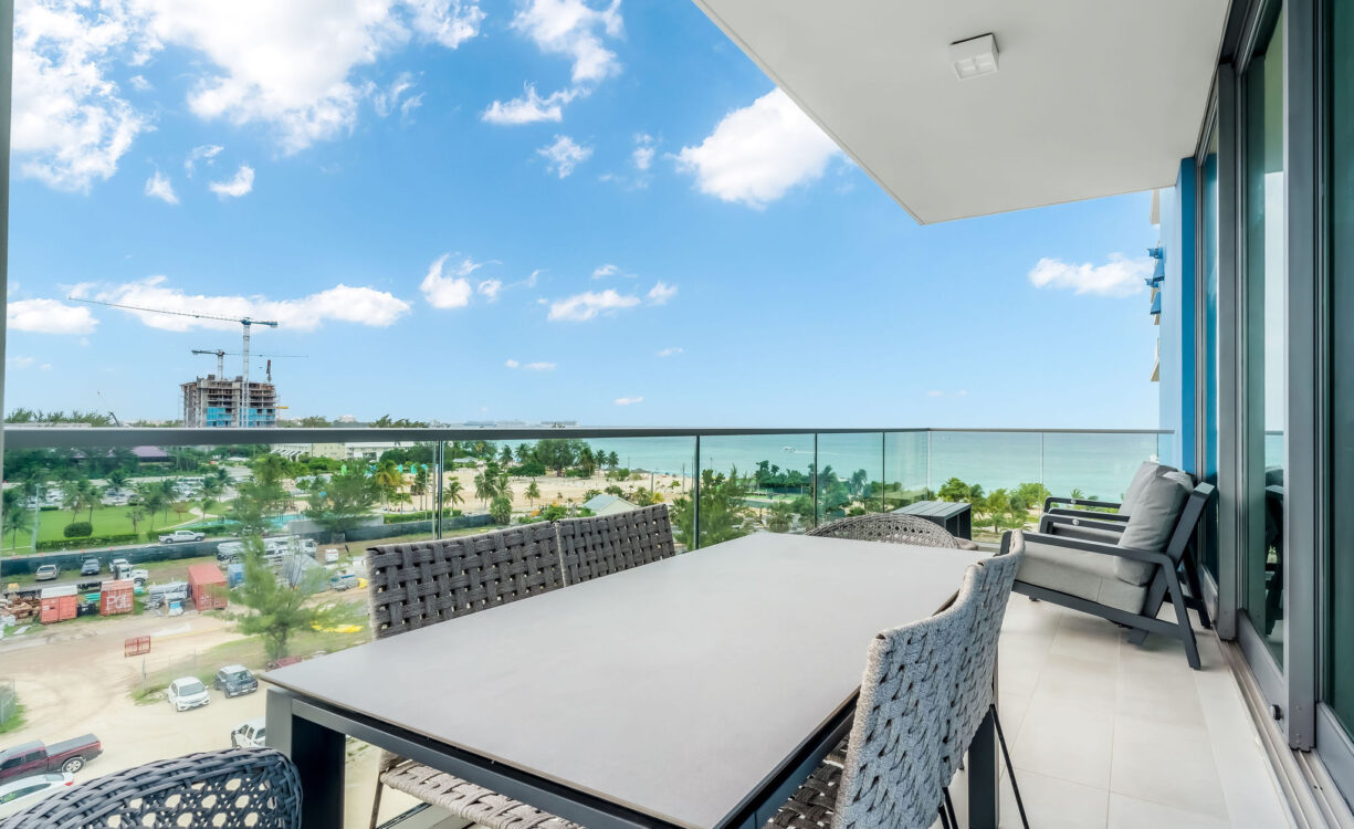SEAFIRE RESIDENCE S504, SEVEN MILE BEACH