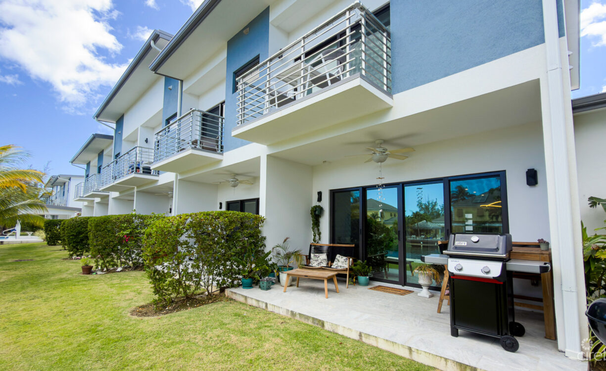 THE LAGOONS WATERFRONT TOWNHOUSE