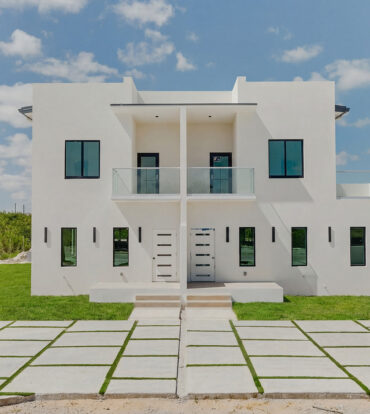 LUMINA - 3 BED 3.5 BATH W/OFFICE - DUPLEX - #2