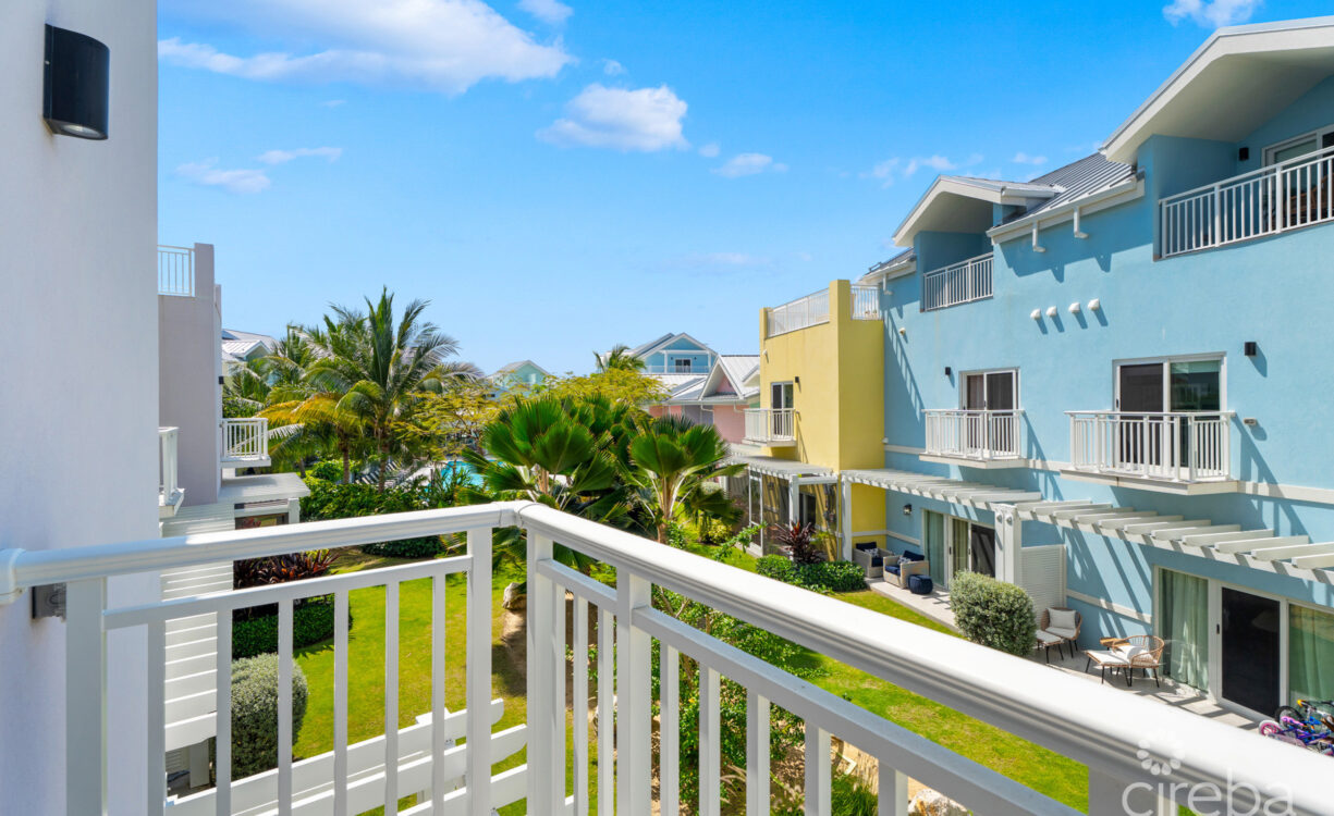THE MEADOWS AT BATABANO - 3 BED TOWNHOME WITH ROOF TERRACE