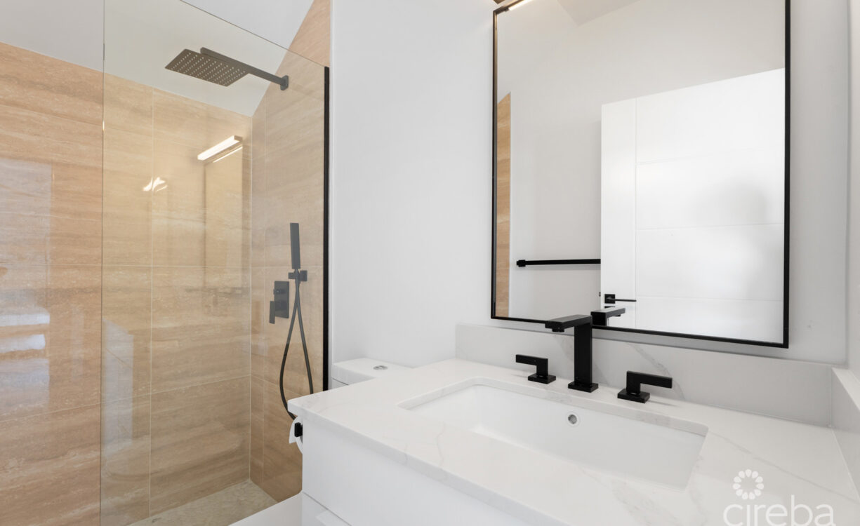 THE MEADOWS AT BATABANO - 3 BED TOWNHOME WITH ROOF TERRACE