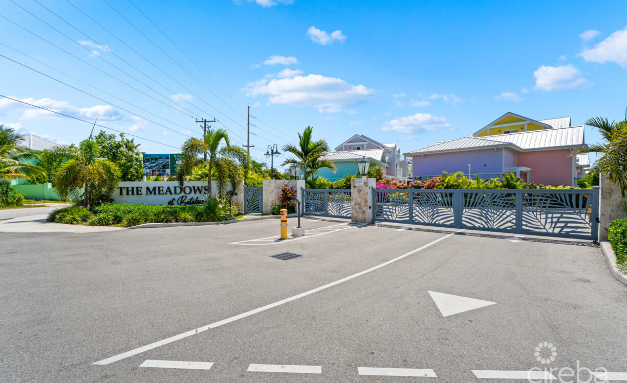 THE MEADOWS AT BATABANO - 3 BED TOWNHOME WITH ROOF TERRACE