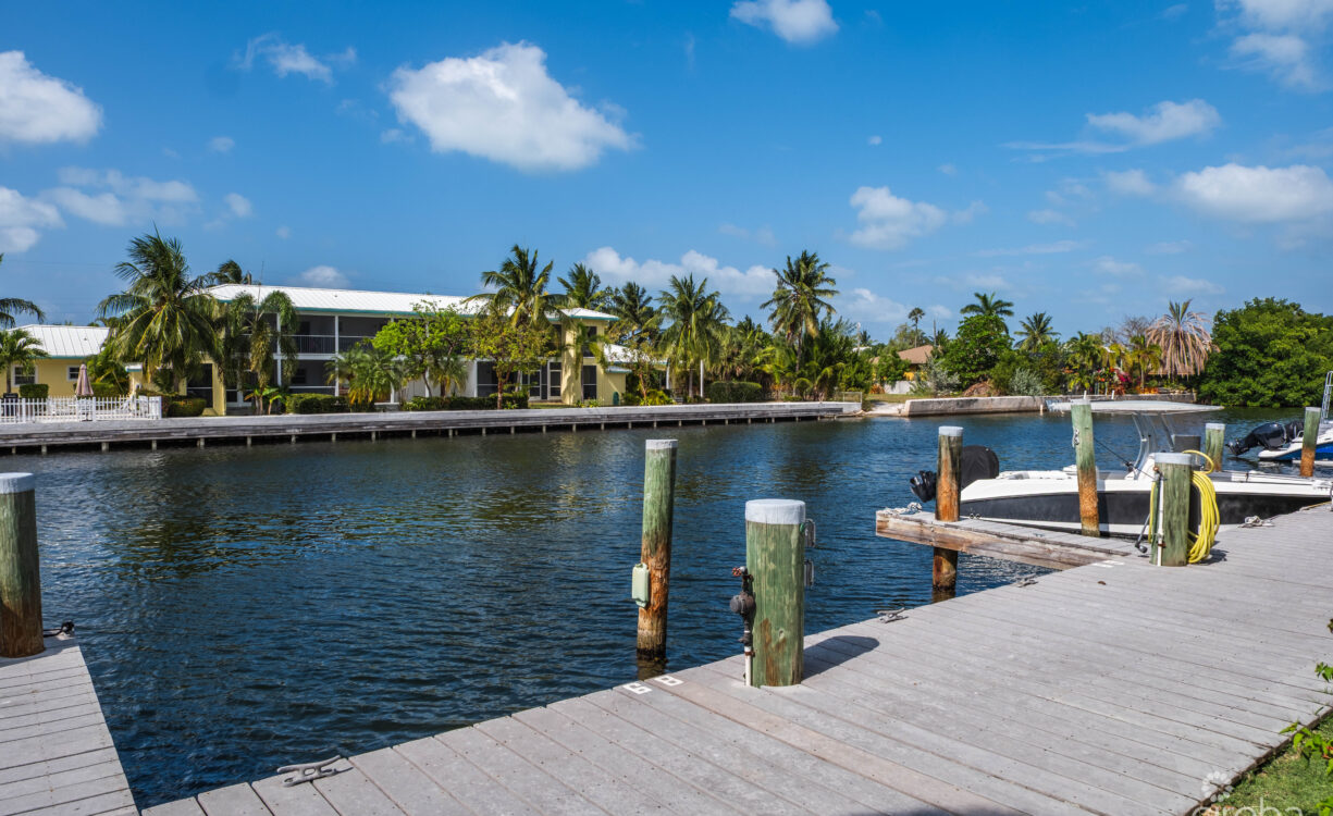 BRITANNIA KINGS COURT WITH TWO DOCK OPTIONS AVAILABLE