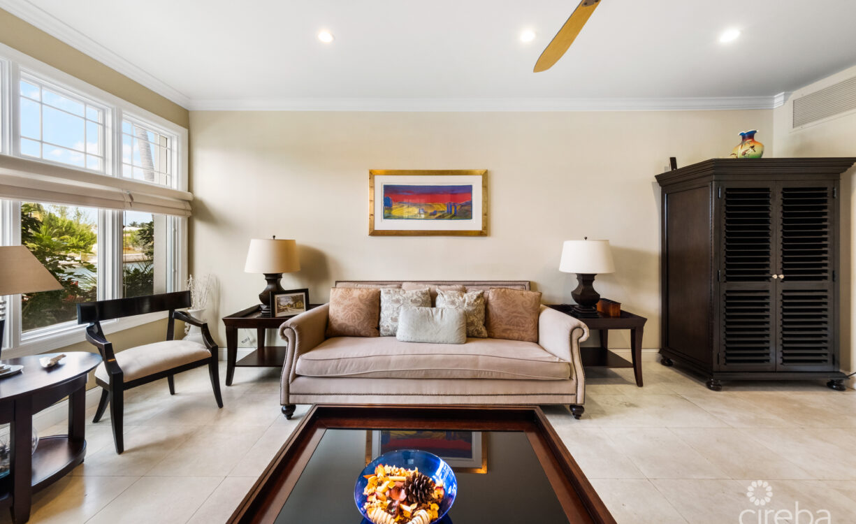 BRITANNIA KINGS COURT WITH TWO DOCK OPTIONS AVAILABLE