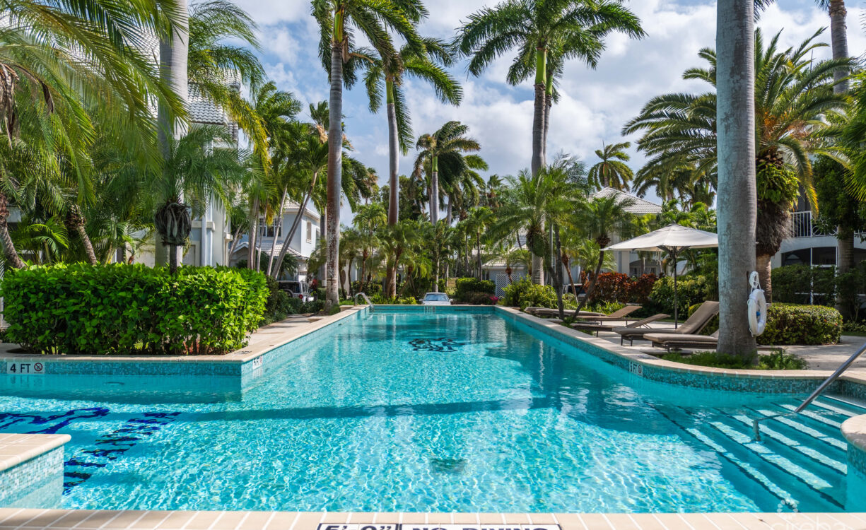 BRITANNIA KINGS COURT WITH TWO DOCK OPTIONS AVAILABLE