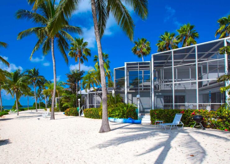 POOLS OF THE KAI - BEACHFRONT OASIS IN RUM POINT