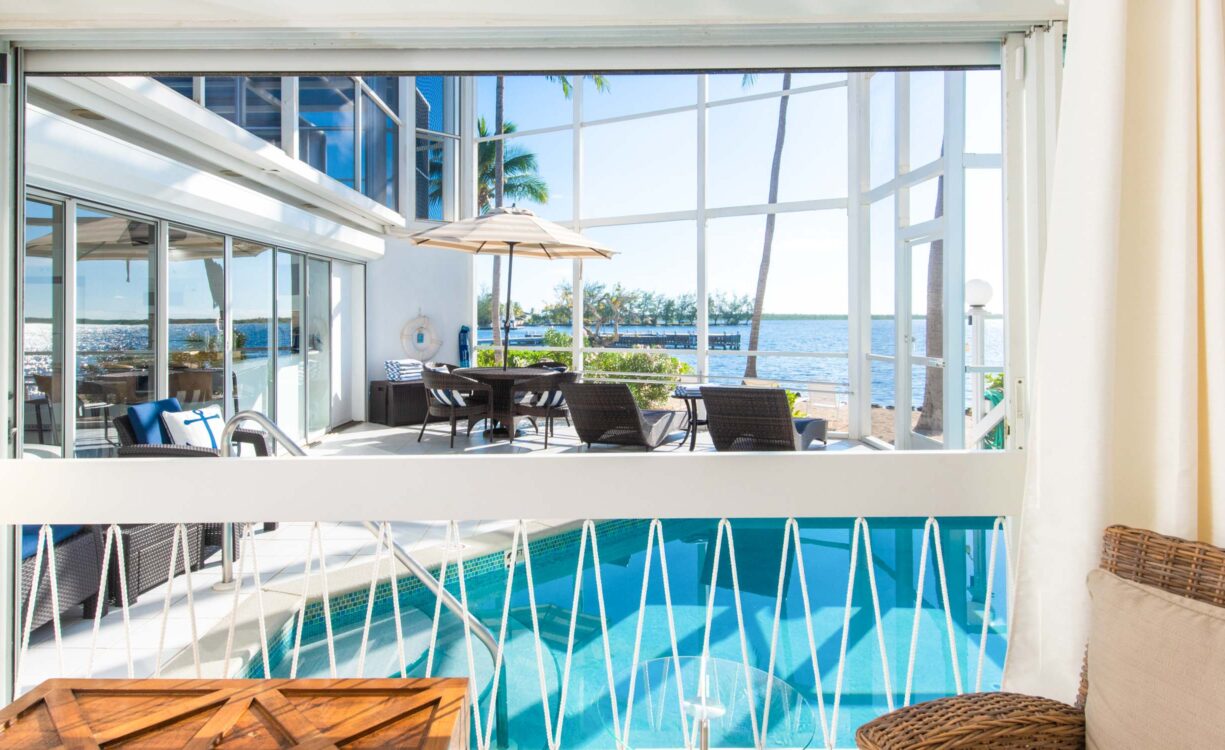 POOLS OF THE KAI - BEACHFRONT OASIS IN RUM POINT