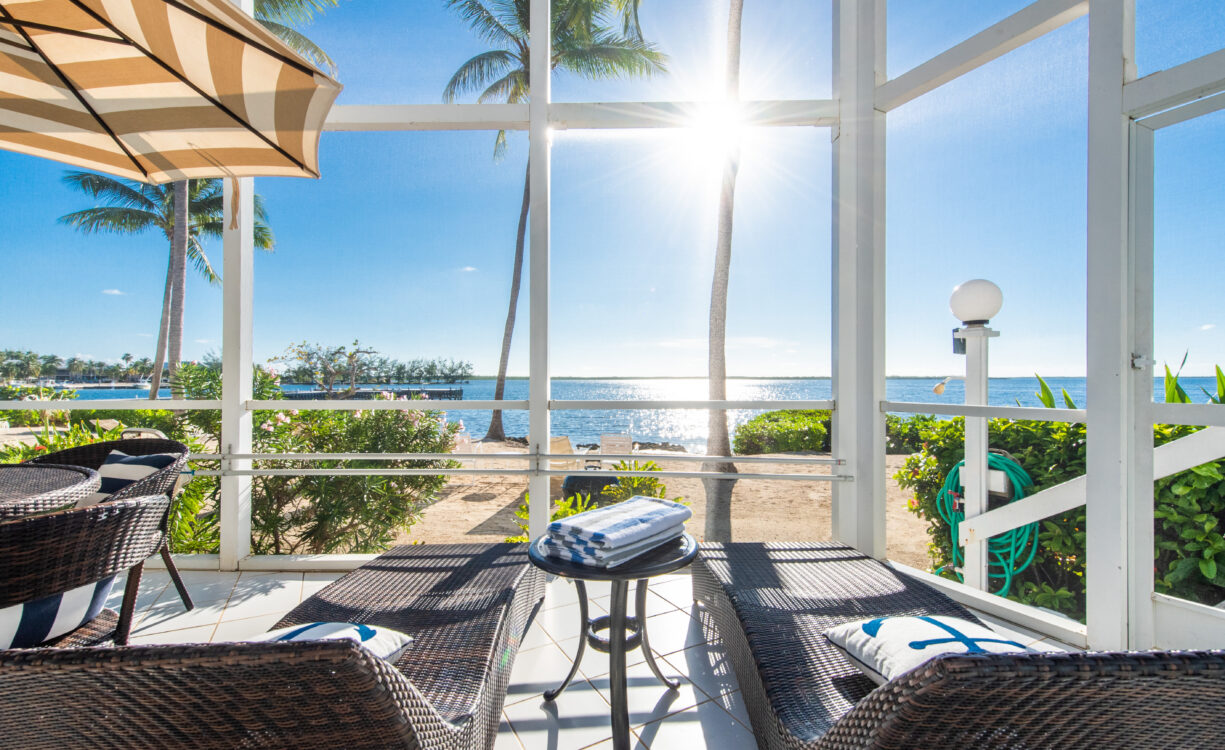 POOLS OF THE KAI - BEACHFRONT OASIS IN RUM POINT