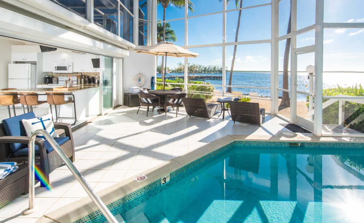 POOLS OF THE KAI - BEACHFRONT OASIS IN RUM POINT