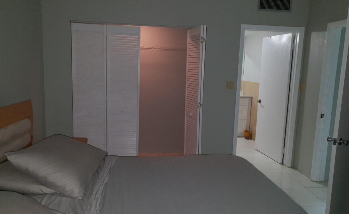 DRUMBLADE APARTMENT